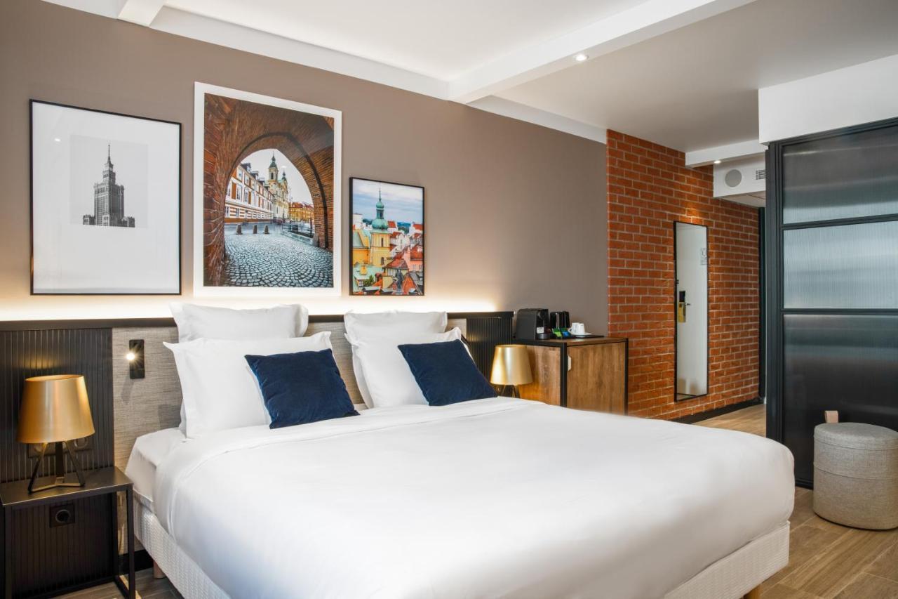 Superior Room 1 Queen Bed